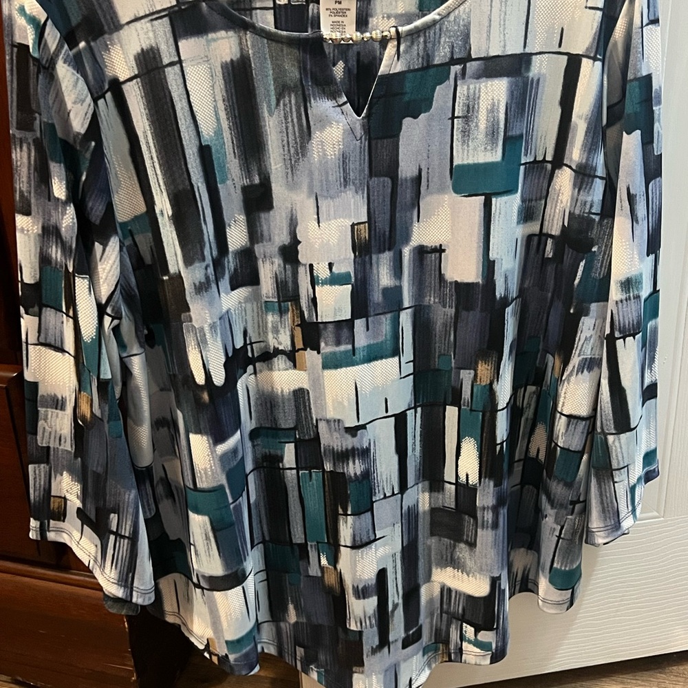 Alfred Dunner Abstract Print Women's Top Size Petite Medium